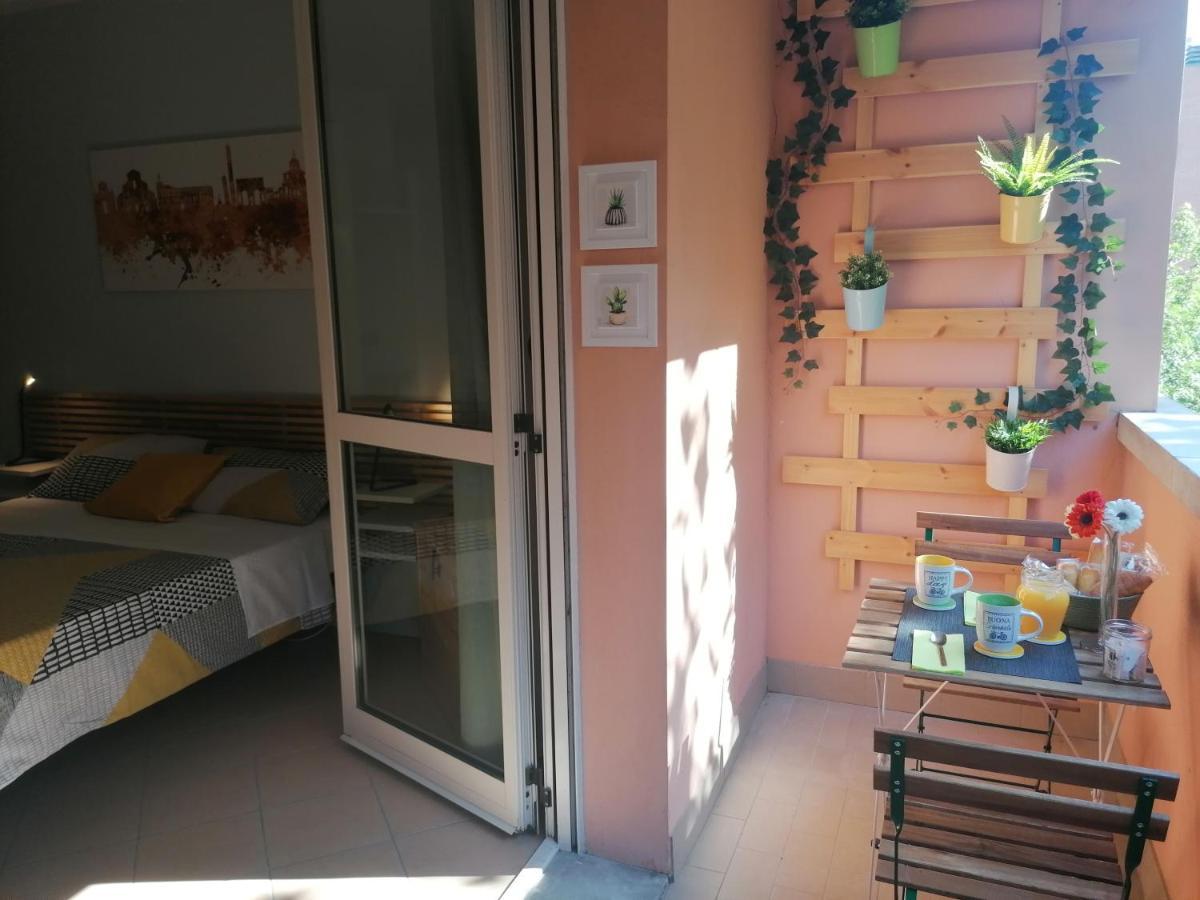 Area33 Guest House Болонья Экстерьер фото